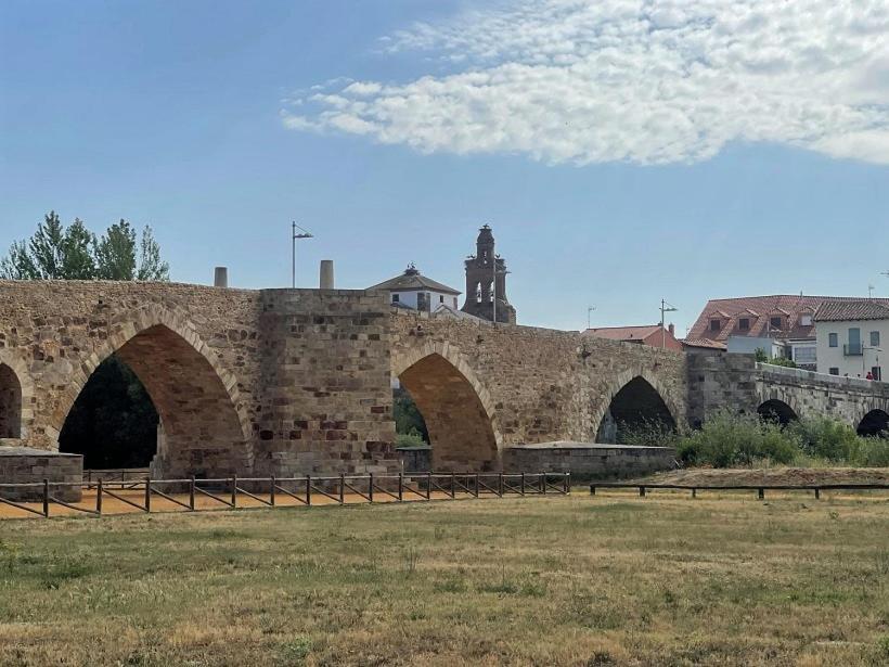 B&B Puente De Orbigo Hospital de Órbigo Eksteriør billede
