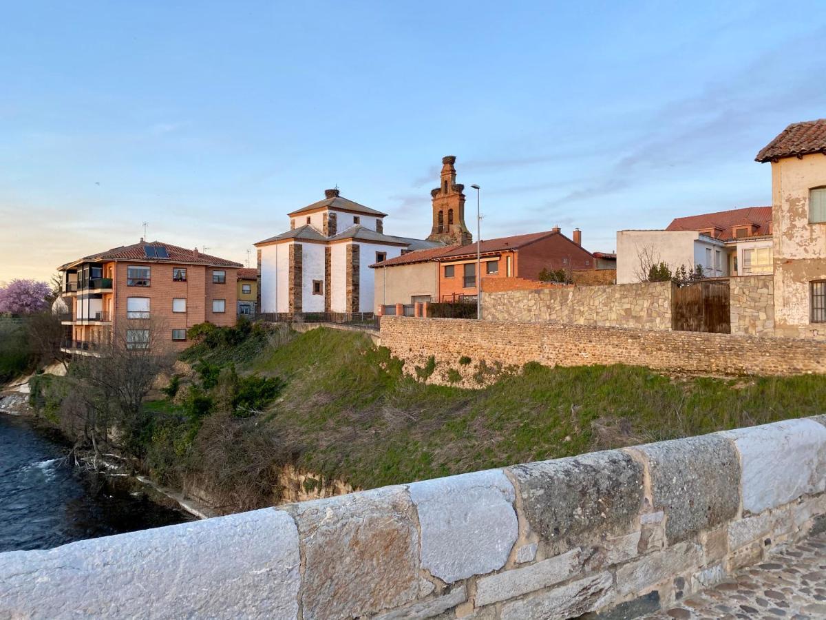 B&B Puente De Orbigo Hospital de Órbigo Eksteriør billede